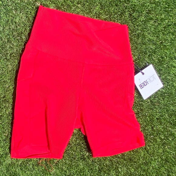 Beach Riot Red Ribbed Bike Shorts S NWT Damaged - Picture 2 of 6